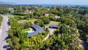 Tropical Point Dume Compound with Riviera II Beach Rights